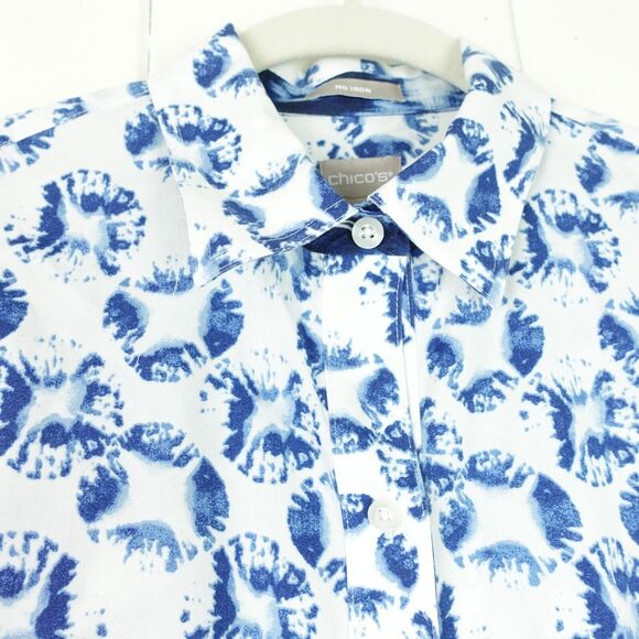 Chicos Long Sleeved Tunic Top Womens Size 0 U.S. 4/6 White w/ Blue Shell Print - Picture 2 of 11